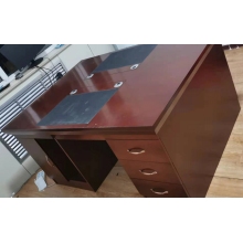 办公桌
